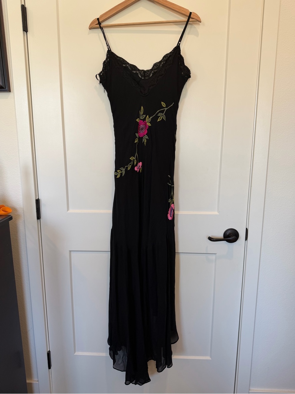 Cache Y2K 100% Silk Slip Dress Black Floral Embroidered Asymmetrical Hem Size M - Picture 10 of 14